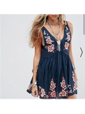 Free People Intimately Aida slip dress Vneck navy pink floral embroidered Small